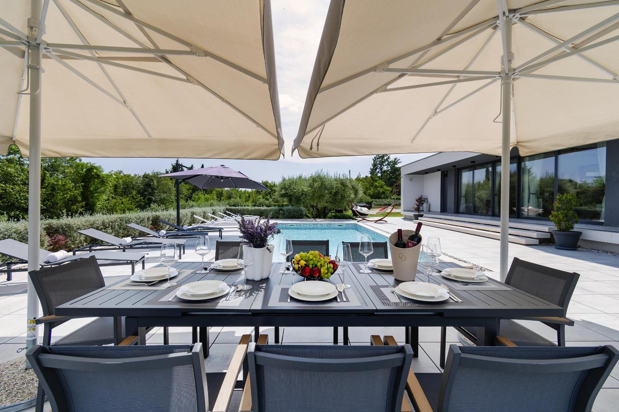 Martincic Residence - 5 Stars Luxury With Pool Heating On 4000M2 Rakalj Extérieur photo