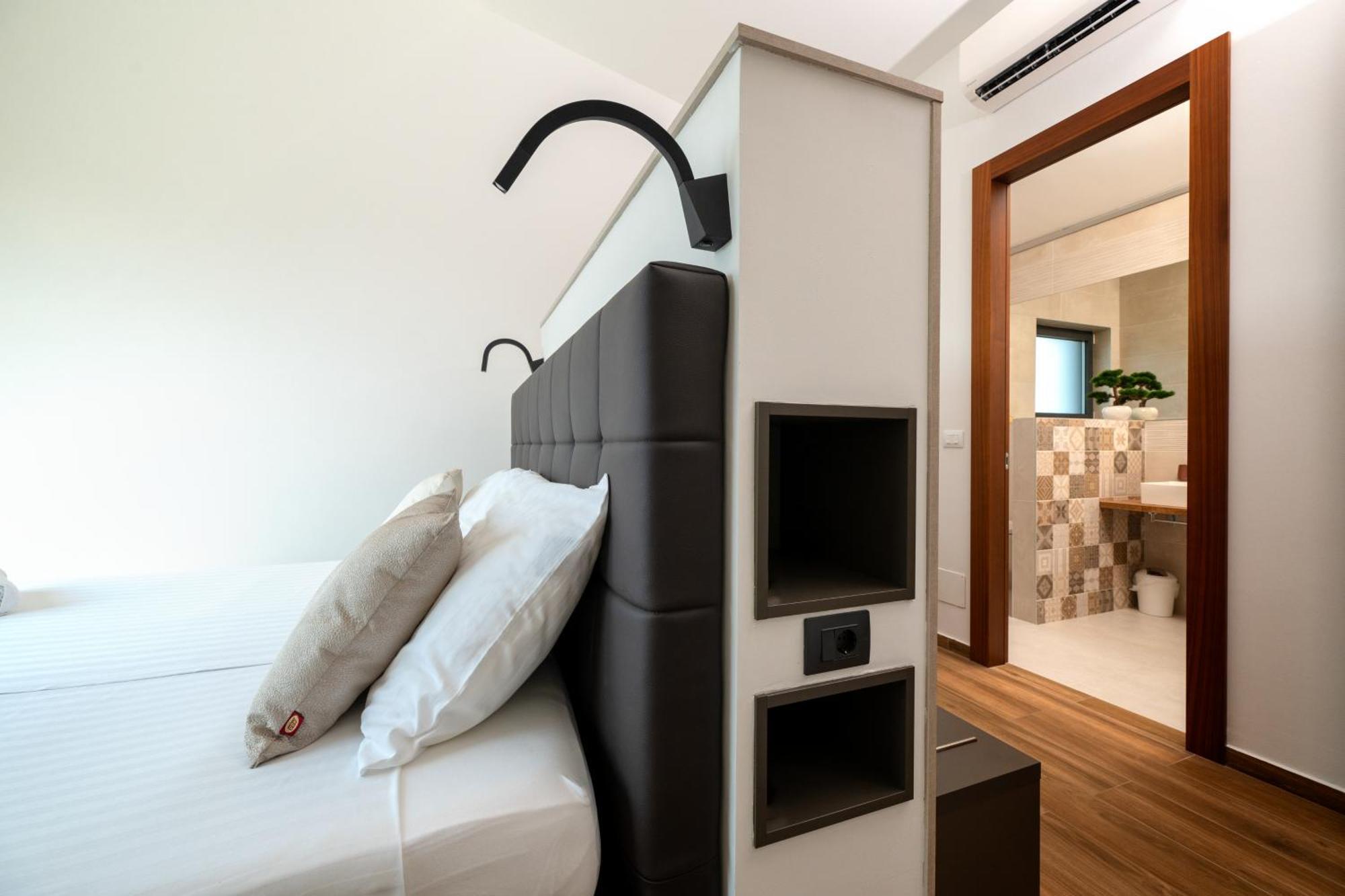 Martincic Residence - 5 Stars Luxury With Pool Heating On 4000M2 Rakalj Extérieur photo