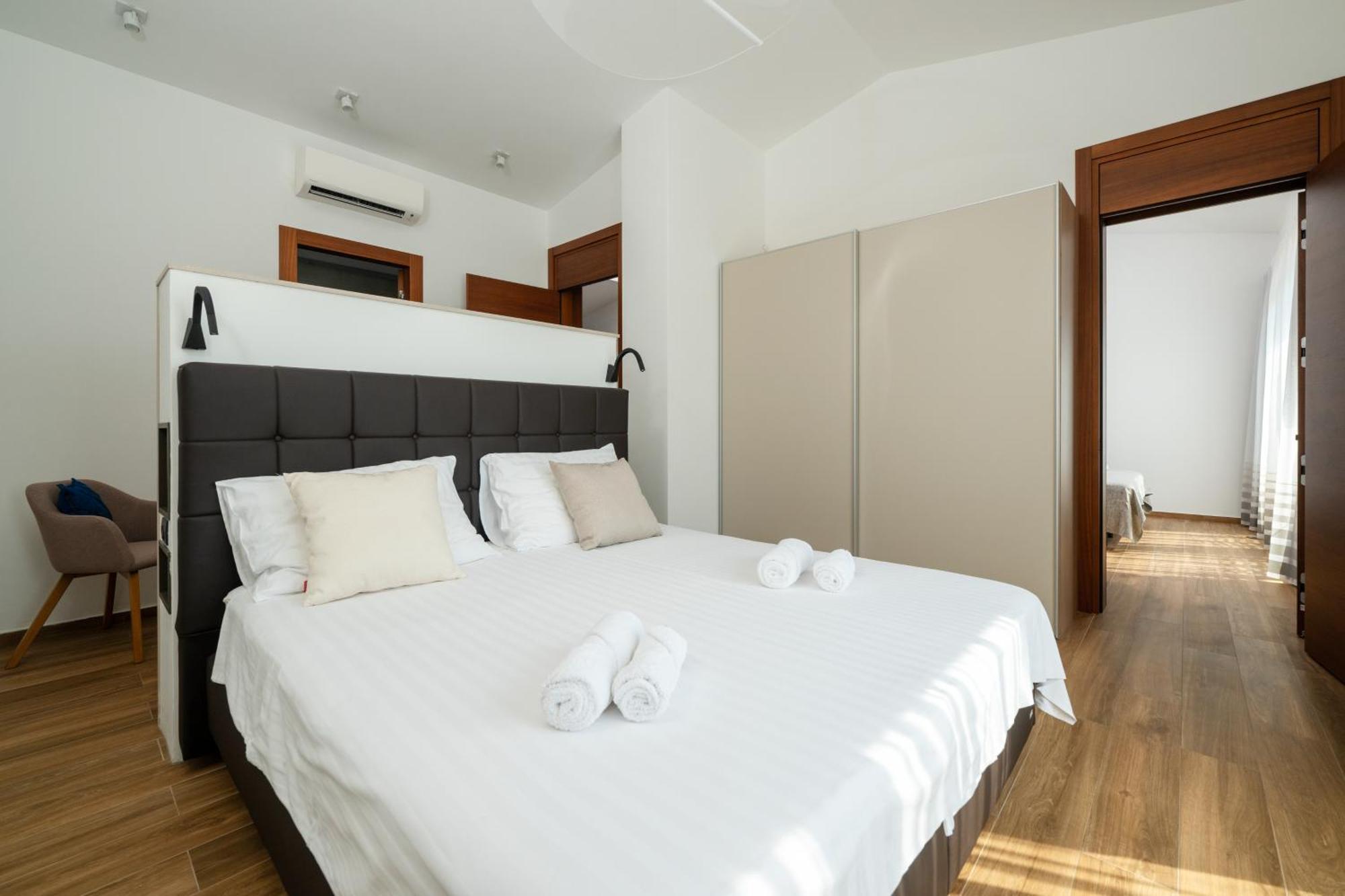 Martincic Residence - 5 Stars Luxury With Pool Heating On 4000M2 Rakalj Extérieur photo